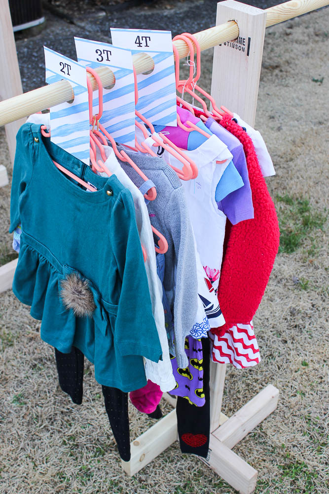 How to Make a Clothes Rack for Yard Sale