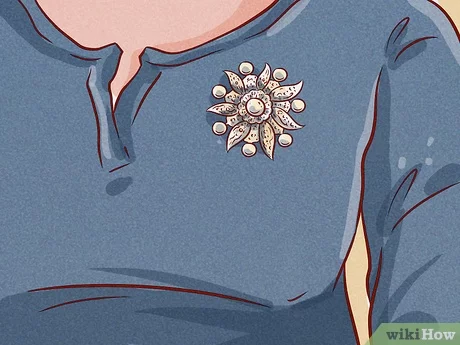 How to Wear a Brooch Without Damaging Clothes